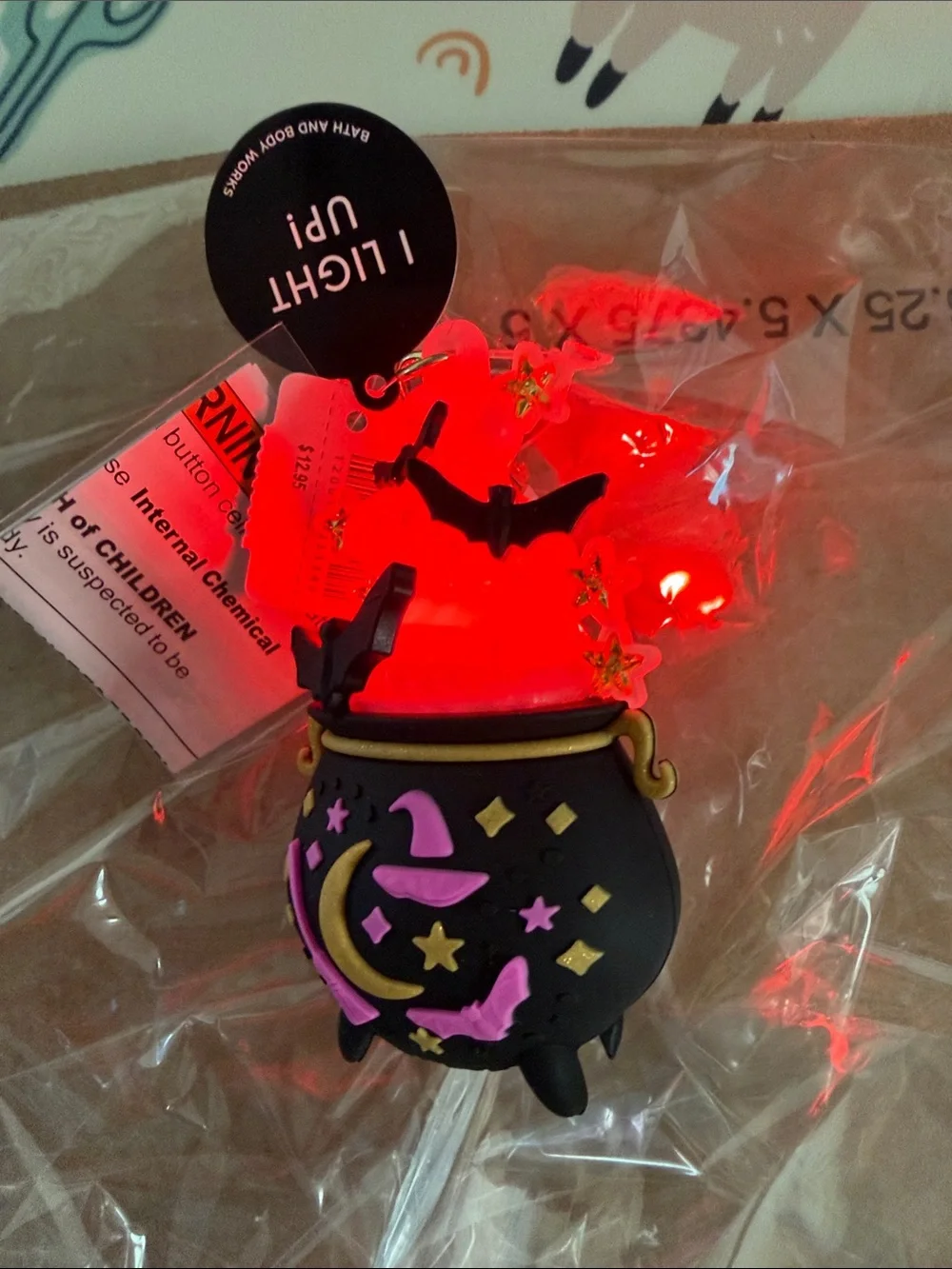 Bath & Body Works Halloween Cauldron Hand Sanitizer Holder Lights Up NWT